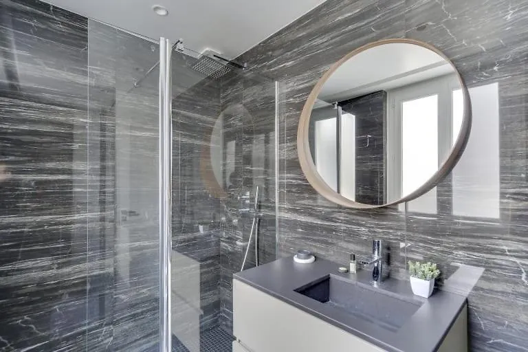 Elegant Home 2Bdr 6P Near Champs Elysees Paris 0*,  France