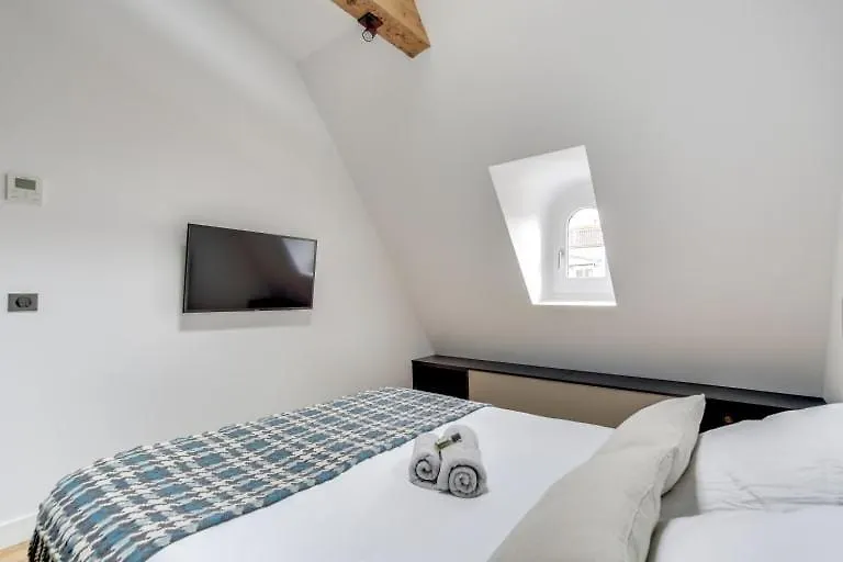 Elegant Home 2Bdr 6P Near Champs Elysees Parijs Appartement
